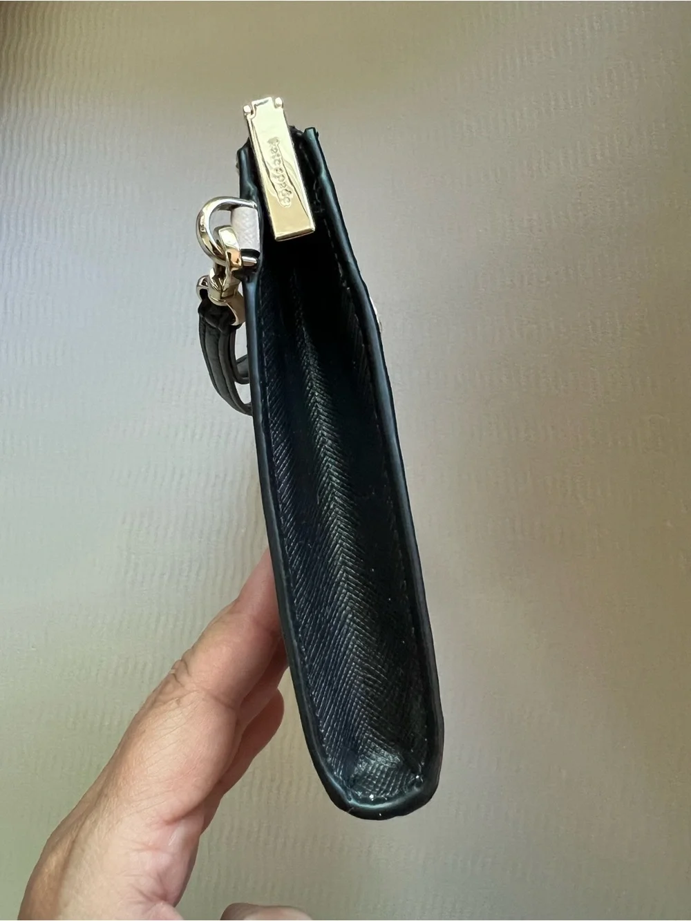 Kate Spade New York Staci Medium Wristlet – Warm Beige/Black Colorblock NWOT
